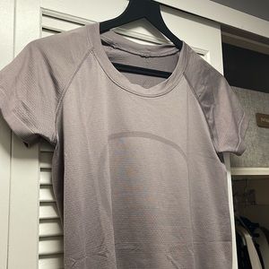 Lululemon top